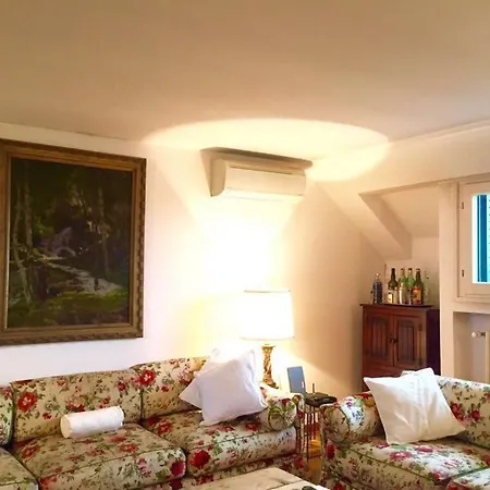 Apartment Bright Attic Luminosa Mansarda